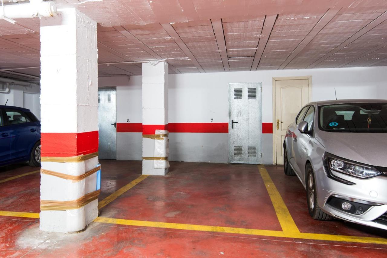 Boliches Center Apartment Next To The Beach, Parking, Pool & Terrace Фуэнхирола Экстерьер фото