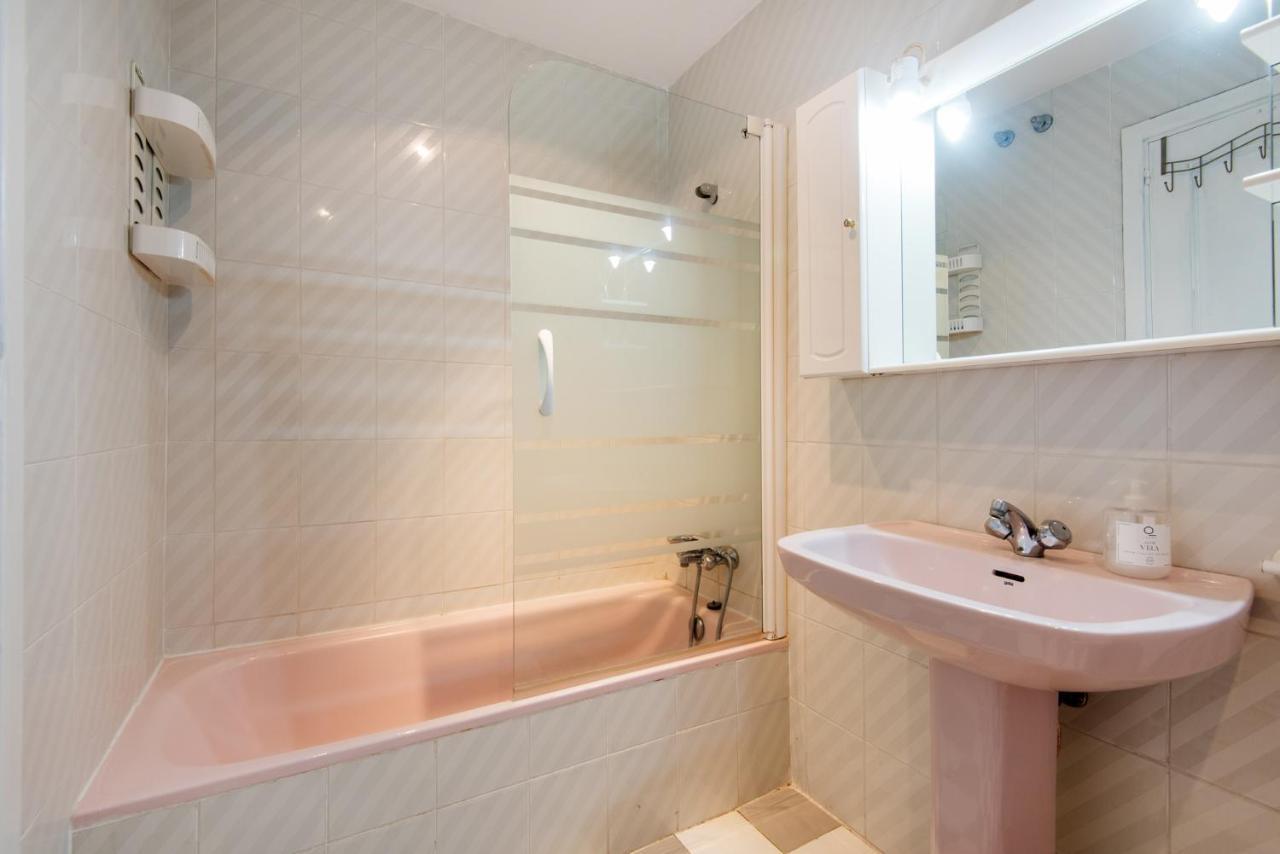 Boliches Center Apartment Next To The Beach, Parking, Pool & Terrace Фуэнхирола Экстерьер фото