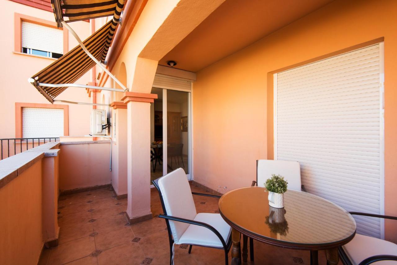 Boliches Center Apartment Next To The Beach, Parking, Pool & Terrace Фуэнхирола Экстерьер фото