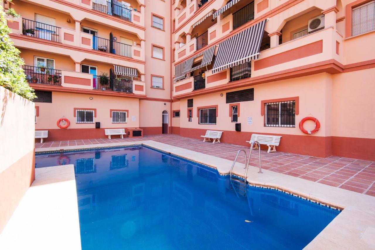 Boliches Center Apartment Next To The Beach, Parking, Pool & Terrace Фуэнхирола Экстерьер фото
