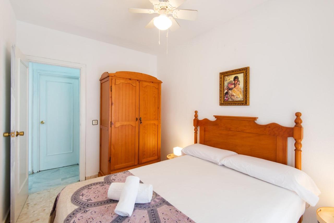 Boliches Center Apartment Next To The Beach, Parking, Pool & Terrace Фуэнхирола Экстерьер фото